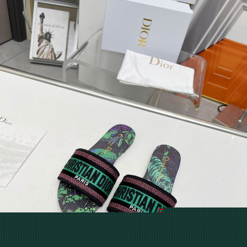 ch**an D*or slippers